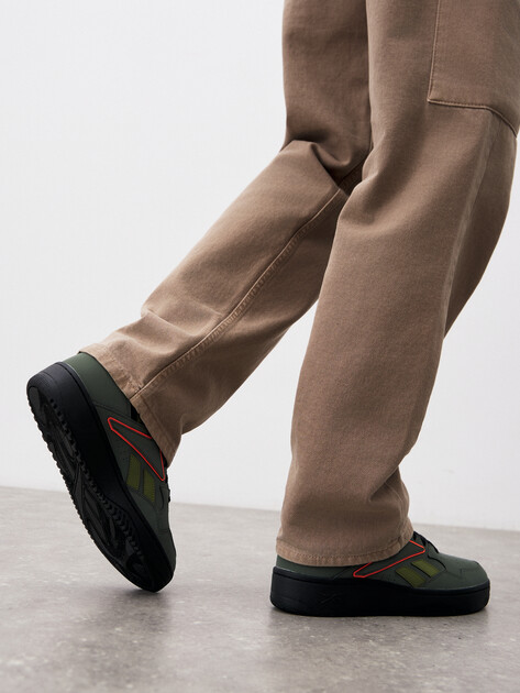 Высокие кеды REEBOK ATR CHILL MID, Артикул ATR CHILL MID, темно-зеленый | 4495129. Ракурс 6