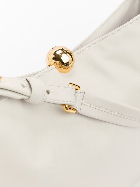 Женская сумка на плечо FURLA, Артикул FURLA SFERA SOFT M SHOULDER BAG, бледно-серый | 4500618. Ракурс 3