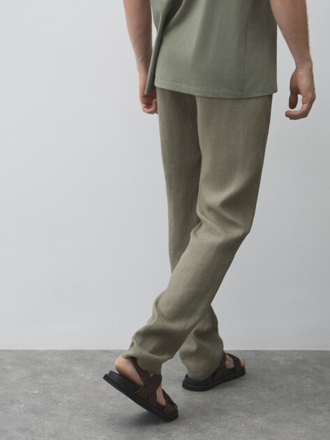 Мужские брюки MAISON DAVID, Артикул 2024-602K, серо-зеленый | 4506727. Ракурс 4