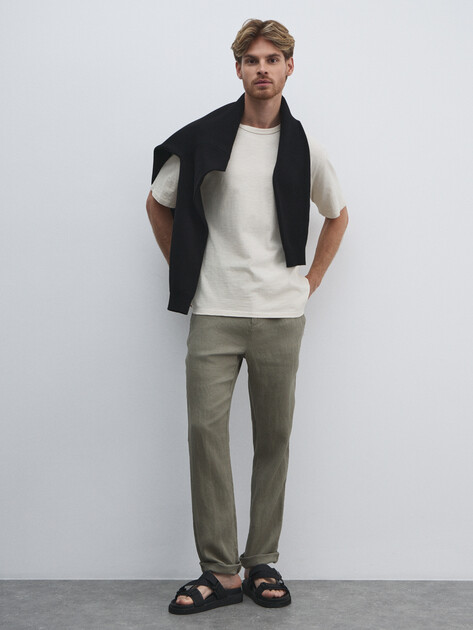 Мужские брюки MAISON DAVID, Артикул 2024-605K, серо-зеленый | 4506818. Ракурс 2