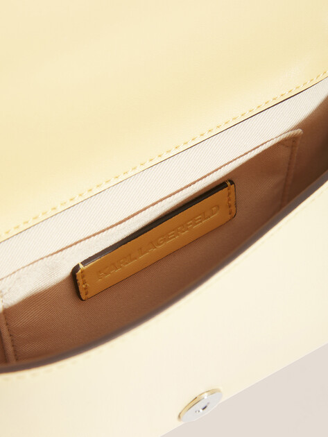 Женская сумка через плечо кросс-боди KARL LAGERFELD k/autograph sm crossbody, Артикул A1W30174, сливочный | 4522024. Ракурс 4