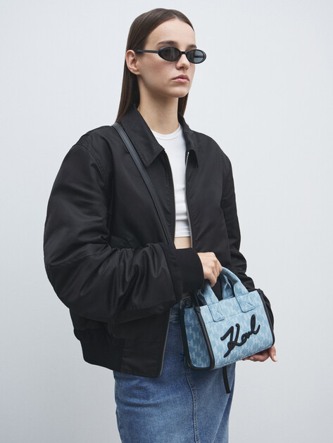 Женская сумка с ручками из денима KARL LAGERFELD k/skuare sm tote denim, Артикул A2W30194, голубой | 4522514. Ракурс 5