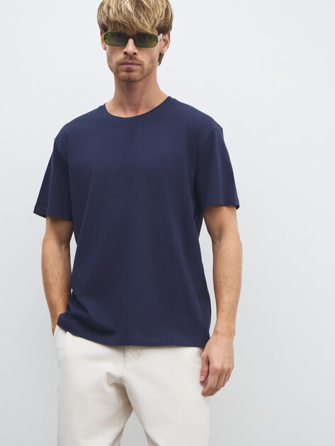 Мужская футболка MAISON DAVID, Артикул MLY24-113, темно-синий | 4524104. Ракурс 4 Мужская футболка MAISON DAVID, Артикул MLY24-113, темно-синий | 4524104. Ракурс 4