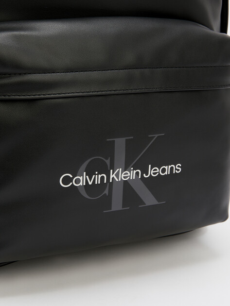 Мужской рюкзак CALVIN KLEIN JEANS MONOGRAM SOFT CAMPUS BP40, Артикул K50K512445, черный | 4526402. Ракурс 3 Мужской рюкзак CALVIN KLEIN JEANS MONOGRAM SOFT CAMPUS BP40, Артикул K50K512445, черный | 4526402. Ракурс 3