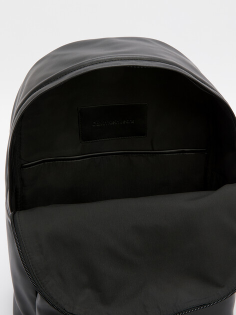 Мужской рюкзак CALVIN KLEIN JEANS MONOGRAM SOFT CAMPUS BP40, Артикул K50K512445, черный | 4526402. Ракурс 5 Мужской рюкзак CALVIN KLEIN JEANS MONOGRAM SOFT CAMPUS BP40, Артикул K50K512445, черный | 4526402. Ракурс 5
