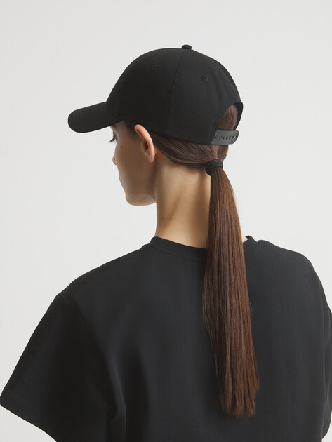 Женская бейсболка CALVIN KLEIN JEANS MONOGRAM EMBRO CAP, Артикул K60K612324, черный | 4526659. Ракурс 2 Женская бейсболка CALVIN KLEIN JEANS MONOGRAM EMBRO CAP, Артикул K60K612324, черный | 4526659. Ракурс 2