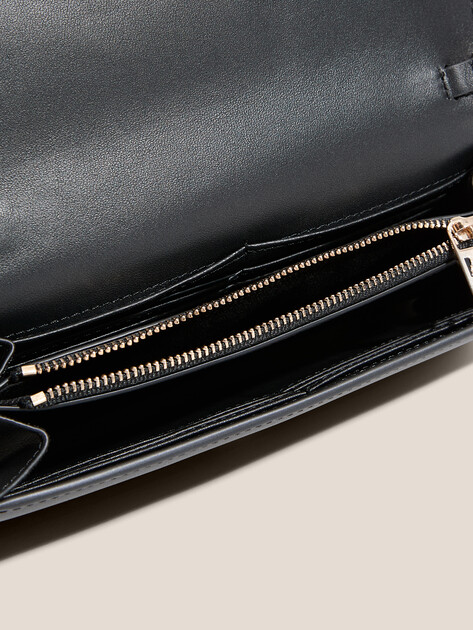 Клатч KARL LAGERFELD k/signature cb wallet, Артикул A2W32033, черный | 4526780. Ракурс 3 Клатч KARL LAGERFELD k/signature cb wallet, Артикул A2W32033, черный | 4526780. Ракурс 3