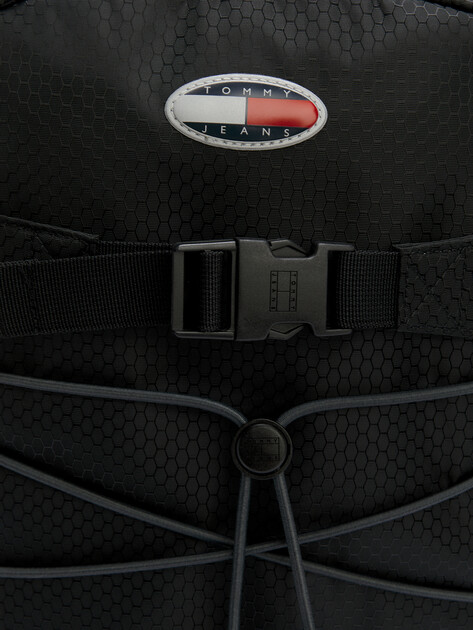Мужской рюкзак TOMMY JEANS TJM SKATER BOY BACKPACK, Артикул AM0AM11650, черный | 4527161. Ракурс 3