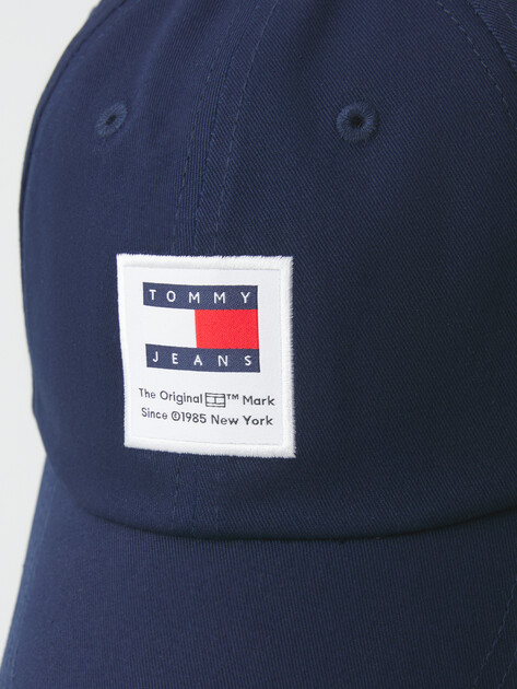 Мужская бейсболка TOMMY JEANS TJM HERITAGE STRUCTURED CAP, Артикул AM0AM12016, темно-синий | 4527387. Ракурс 3 Мужская бейсболка TOMMY JEANS TJM HERITAGE STRUCTURED CAP, Артикул AM0AM12016, темно-синий | 4527387. Ракурс 3