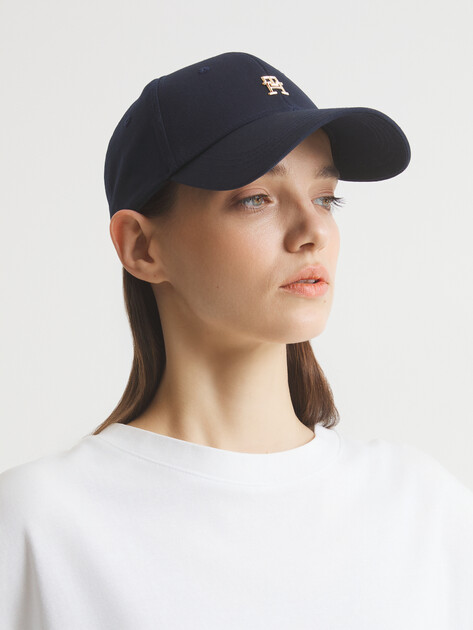 Женская бейсболка TOMMY HILFIGER ESSENTIAL CHIC CAP, Артикул AW0AW15772, темно-синий | 4528811. Ракурс 4 Женская бейсболка TOMMY HILFIGER ESSENTIAL CHIC CAP, Артикул AW0AW15772, темно-синий | 4528811. Ракурс 4