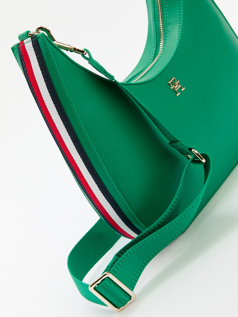 Женская сумка  TOMMY HILFIGER TH ESSENTIAL SC CROSSOVER CORP, Артикул AW0AW16088, зеленый | 4529196. Ракурс 3