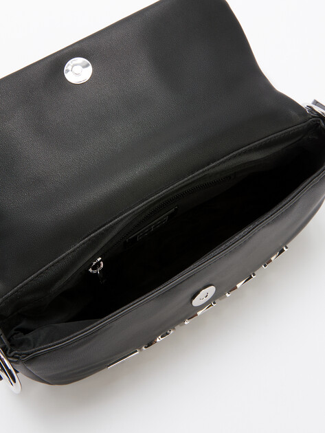 Кросс-боди TOMMY JEANS TJW BOLD ELONGATED FLAP CROSS., Артикул AW0AW16258, черный | 4531163. Ракурс 5