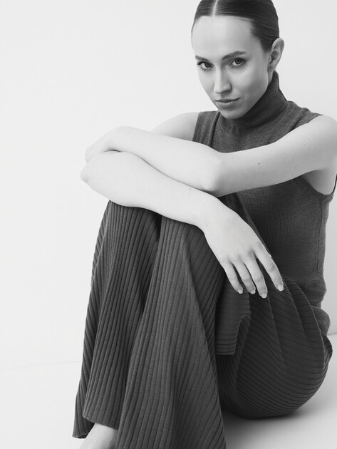 Женские прямые брюки MAISON DAVID, Артикул S2580, серый | 4536529. Ракурс 5 Женские прямые брюки MAISON DAVID, Артикул S2580, серый | 4536529. Ракурс 5