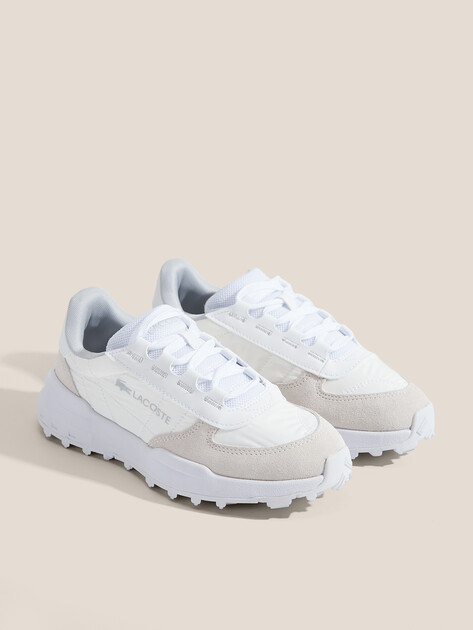 Женские кроссовки LACOSTE ELITE ACTV EVO 225 1 SFA, Артикул 750SFA0082, белый | 4552700. Ракурс 2 Женские кроссовки LACOSTE ELITE ACTV EVO 225 1 SFA, Артикул 750SFA0082, белый | 4552700. Ракурс 2