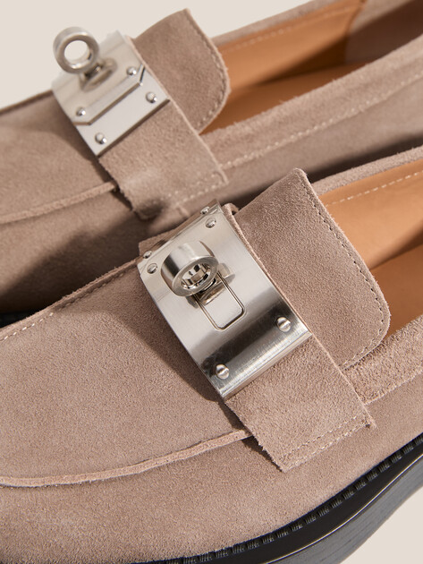 Женские лоферы TENDANCE, Артикул YS-48162A-2, бежево-коричневый | 4554946. Ракурс 4