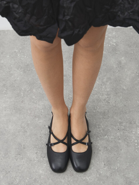 Женские туфли с открытой пяткой (слингбэк) TAMARIS MELILLA, Артикул 1-1-29662-45, черный | 4560211. Ракурс 6 Женские туфли с открытой пяткой (слингбэк) TAMARIS MELILLA, Артикул 1-1-29662-45, черный | 4560211. Ракурс 6