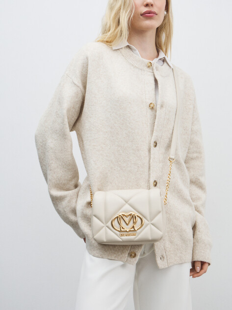 Кросс-боди LOVE MOSCHINO EMBOSSED Q, Артикул JC4084PP FW25, молочно-белый | 4561040. Ракурс 5