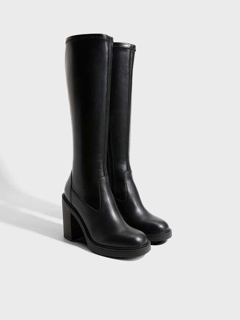 Женские сапоги LOVE MOSCHINO LUCKY LOVE, Артикул JA2602AG, черный | 4562404. Ракурс 2
