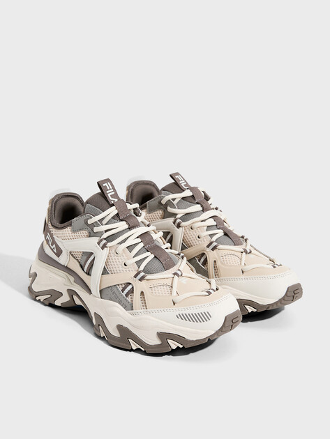 Женские кроссовки FILA TRACE LOW W, Артикул TRACE LOW W, молочно-белый | 4562913. Ракурс 2