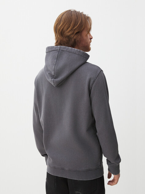 Мужское худи GUESS TREAT SMALL TRIANGLE HOODIE SW, Артикул M5RQ01KC2B1, темно-серый | 4568581. Ракурс 4 Мужское худи GUESS TREAT SMALL TRIANGLE HOODIE SW, Артикул M5RQ01KC2B1, темно-серый | 4568581. Ракурс 4