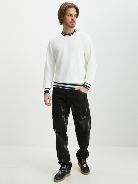 Мужской свитер GUESS BIG G CN SWEATSHIRT, Артикул M5RQ12KCLK2, белый | 4568639. Ракурс 2