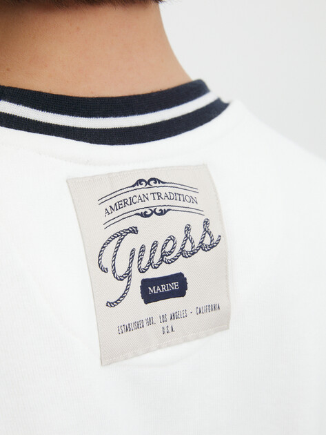 Мужской свитер GUESS BIG G CN SWEATSHIRT, Артикул M5RQ12KCLK2, белый | 4568639. Ракурс 3