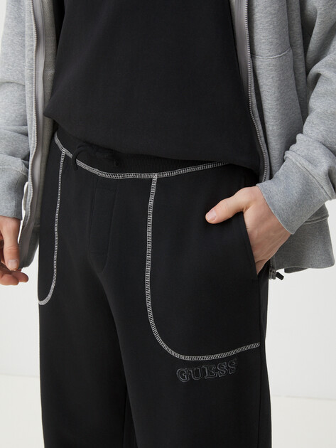 Мужские брюки GUESS JOGGER PANT LOUNGE, Артикул U5RB00KCO31, черный | 4571072. Ракурс 3