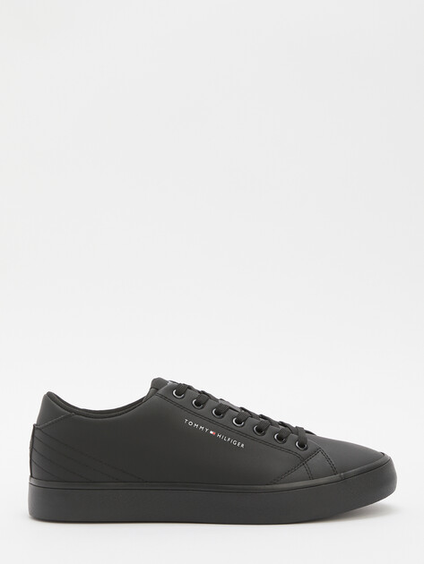 Мужские кеды TOMMY HILFIGER TH HI VULC CORE LOW, Артикул FM0FM05041, черный | 4572966. Ракурс 3 Мужские кеды TOMMY HILFIGER TH HI VULC CORE LOW, Артикул FM0FM05041, черный | 4572966. Ракурс 3