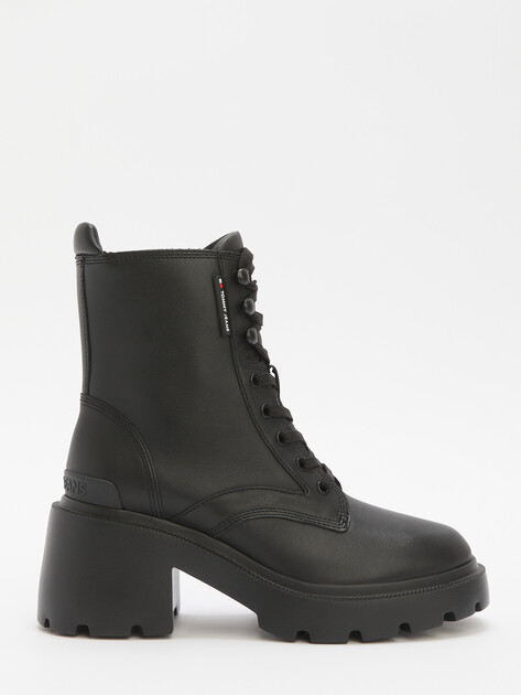 Ботильоны TOMMY JEANS Leather Cleat Block Heel Lace-Up Boots, Артикул EN0EN02640, черный | 4573019. Ракурс 3 Ботильоны TOMMY JEANS Leather Cleat Block Heel Lace-Up Boots, Артикул EN0EN02640, черный | 4573019. Ракурс 3