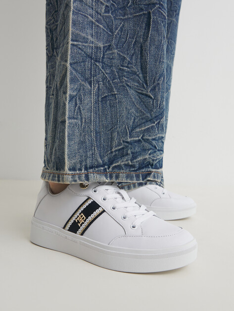 Женские кеды TOMMY HILFIGER WEBBING COURT SNEAKERS, Артикул FW0FW08071, белый | 4573203. Ракурс 2 Женские кеды TOMMY HILFIGER WEBBING COURT SNEAKERS, Артикул FW0FW08071, белый | 4573203. Ракурс 2