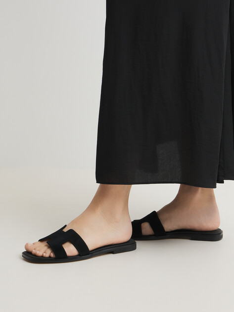 Женские шлепанцы TENDANCE, Артикул YS-48201L-1, черный | 4585654. Ракурс 2 Женские шлепанцы TENDANCE, Артикул YS-48201L-1, черный | 4585654. Ракурс 2