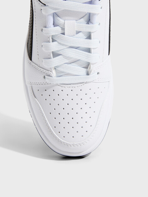 Детские кеды PUMA Puma Rebound V6 Lo Jr, Артикул 393833, белый | 4587249. Ракурс 3