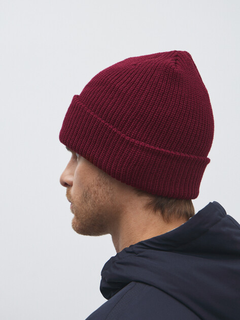 Мужская шапка PUMA ESS High Crown Beanie, Артикул 026410, бордовый | 4591551. Ракурс 2