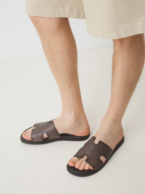 Мужские шлепанцы MAISON DAVID, Артикул TM3352F-1R, бежево-коричневый | 4591892. Ракурс 2