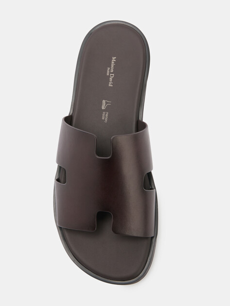 Мужские шлепанцы MAISON DAVID, Артикул TM3352F-1R, темно-коричневый | 4591900. Ракурс 5 Мужские шлепанцы MAISON DAVID, Артикул TM3352F-1R, темно-коричневый | 4591900. Ракурс 5