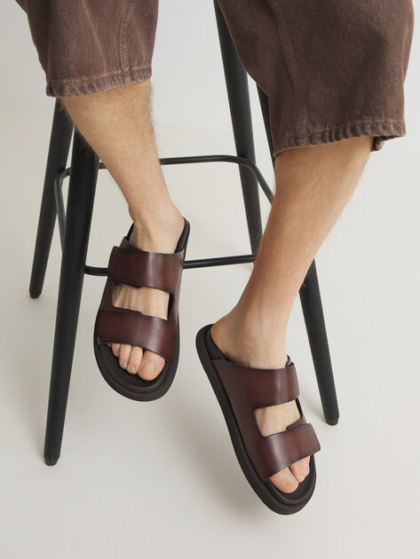 Мужские шлепанцы MAISON DAVID, Артикул TM3354F-1, светло-коричневый | 4592225. Ракурс 2 Мужские шлепанцы MAISON DAVID, Артикул TM3354F-1, светло-коричневый | 4592225. Ракурс 2