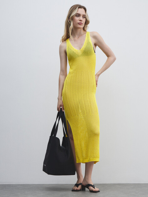 Женское платье кроше MAISON DAVID, Артикул FL8756, лимонный | 4602180. Ракурс 2