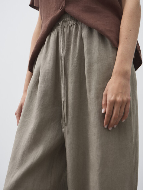 Женские брюки палаццо MAISON DAVID, Артикул KF009, зелено-серый | 4602760. Ракурс 3