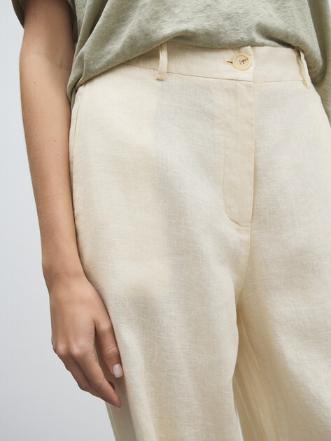 Женские широкие брюки  MAISON DAVID, Артикул KF019, молочный | 4602943. Ракурс 3