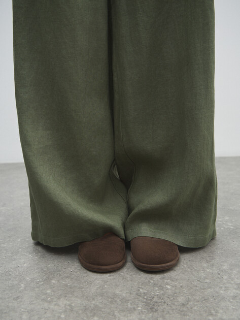 Женские широкие брюки  MAISON DAVID, Артикул KF019, серовато-зеленый | 4603014. Ракурс 3