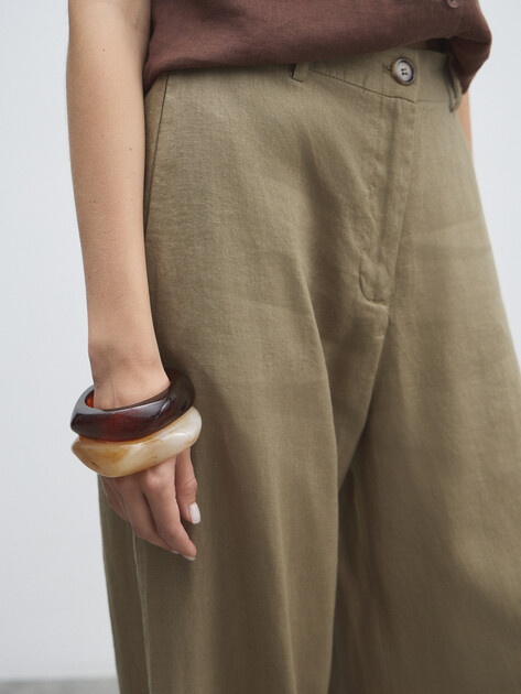 Женские широкие брюки  MAISON DAVID, Артикул KF019, коричневато-зеленый | 4603077. Ракурс 3