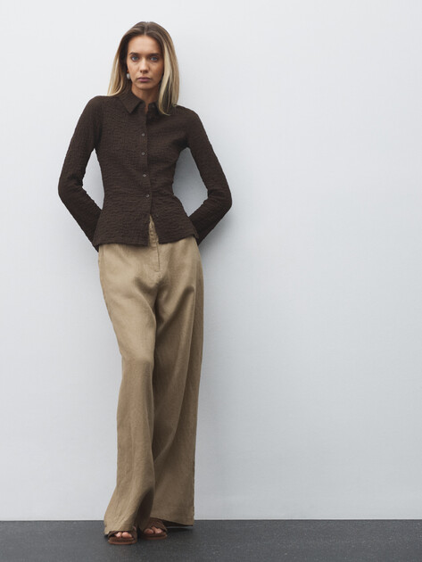 Женские широкие брюки  MAISON DAVID, Артикул KF019, светлый хаки | 4603084. Ракурс 2