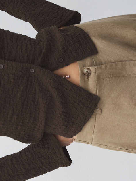 Женские широкие брюки  MAISON DAVID, Артикул KF019, светлый хаки | 4603084. Ракурс 3