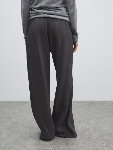 Женские широкие брюки  MAISON DAVID, Артикул KF019, антрацитовый | 4603105. Ракурс 4