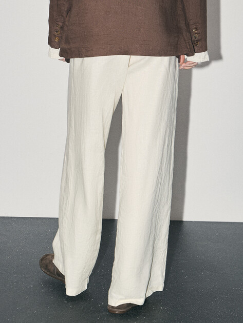 Женские широкие брюки  MAISON DAVID, Артикул KF019, молочно-белый | 4603120. Ракурс 4