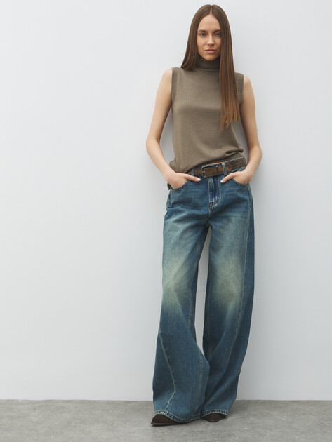 Женские джинсы клеш MAISON DAVID, Артикул ZH25-52, серо-голубой | 4607002. Ракурс 5