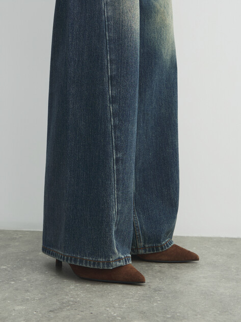 Женские джинсы клеш MAISON DAVID, Артикул ZH25-52, темно-синий | 4607009. Ракурс 3