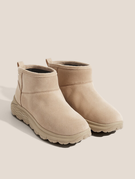 Женские угги GEOX D SPHERICA 4X4 B ABX, Артикул D5626B, пыльно-бежевый | 4608531. Ракурс 2