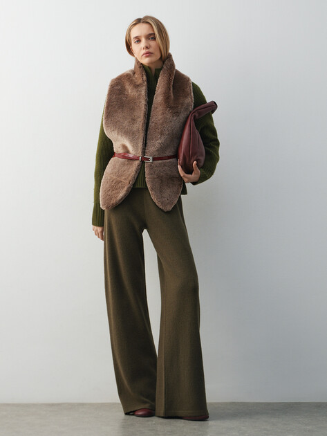 Женские широкие брюки MAISON DAVID, Артикул FL8775, хаки | 4615415. Ракурс 2 Женские широкие брюки MAISON DAVID, Артикул FL8775, хаки | 4615415. Ракурс 2