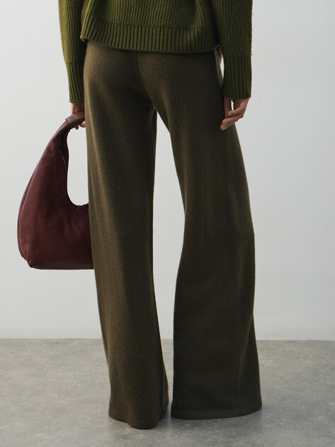 Женские широкие брюки MAISON DAVID, Артикул FL8775, хаки | 4615415. Ракурс 4 Женские широкие брюки MAISON DAVID, Артикул FL8775, хаки | 4615415. Ракурс 4